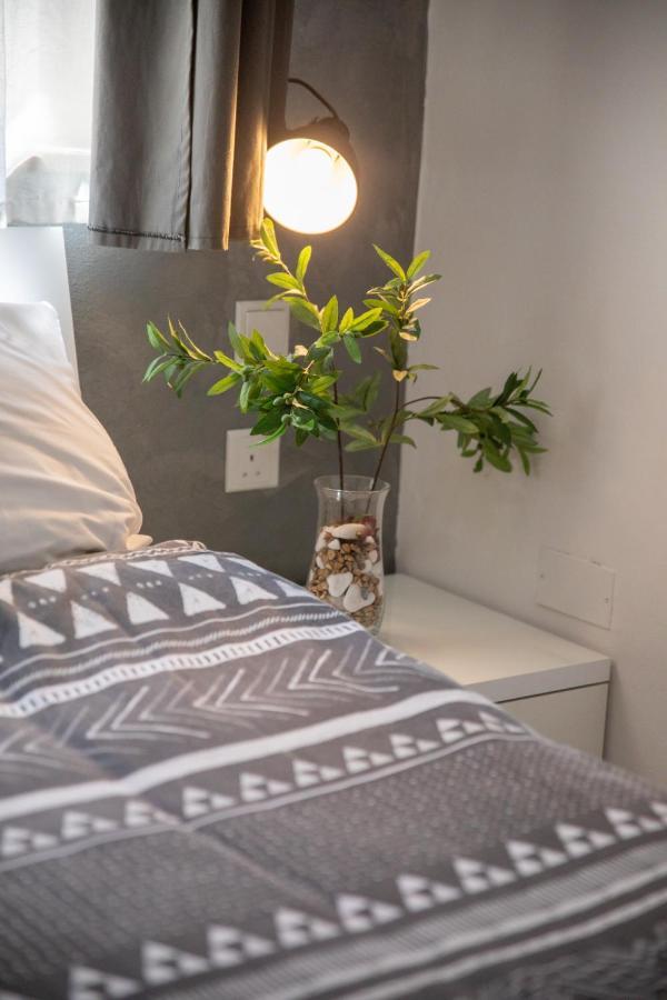 Modern 3 Bedroom & 3 Bathroom Apartment - Near Balluta Bay سانت جوليان المظهر الخارجي الصورة