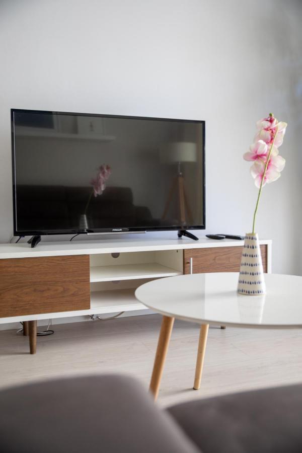 Modern 3 Bedroom & 3 Bathroom Apartment - Near Balluta Bay سانت جوليان المظهر الخارجي الصورة