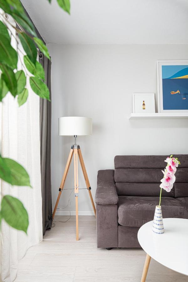 Modern 3 Bedroom & 3 Bathroom Apartment - Near Balluta Bay سانت جوليان المظهر الخارجي الصورة