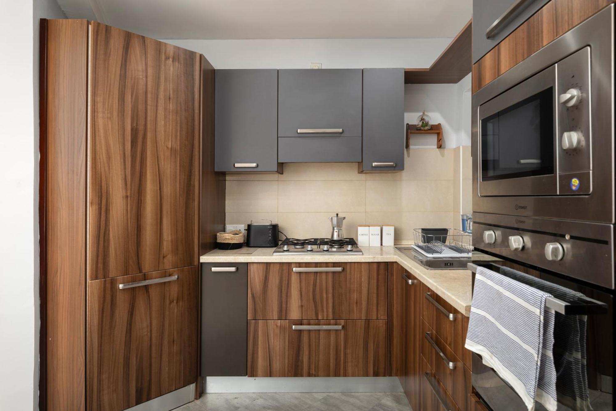 Modern 3 Bedroom & 3 Bathroom Apartment - Near Balluta Bay سانت جوليان المظهر الخارجي الصورة
